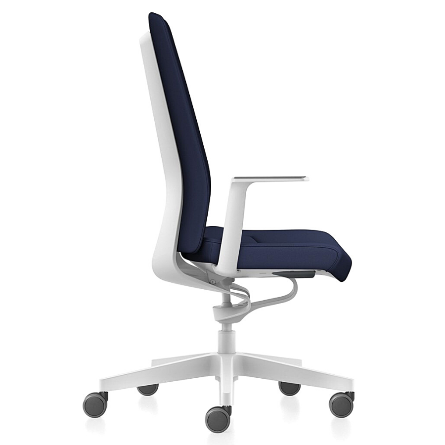 Interstuhl PUREis3 PU113 Bürostuhl mit Polsterrücken weiß blau -Seitenansicht