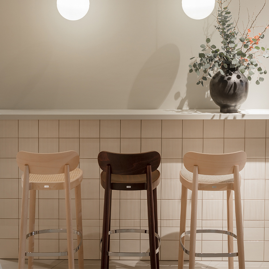 THONET 118 H Barhocker - Beispielbild