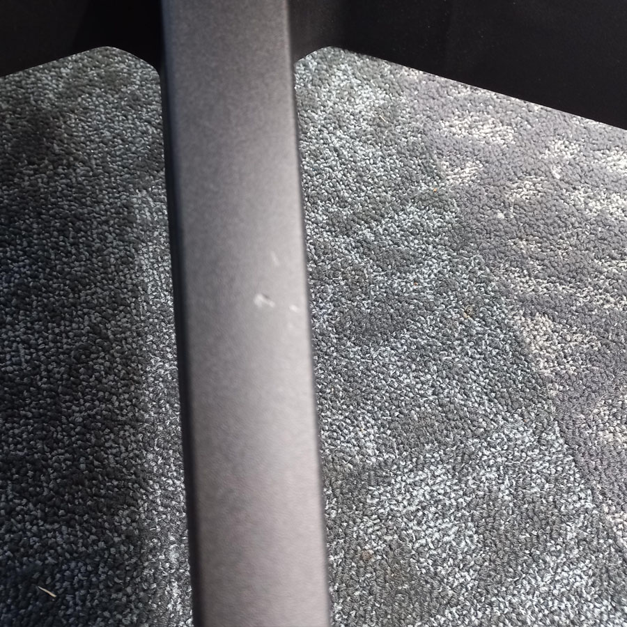 Interstuhl Aktionsmodell Ergonomic 139RS - kleine Macke am Fußkreuz