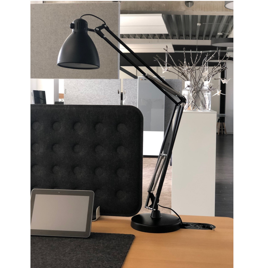 Glamox L1 LED black Umgebungsfoto