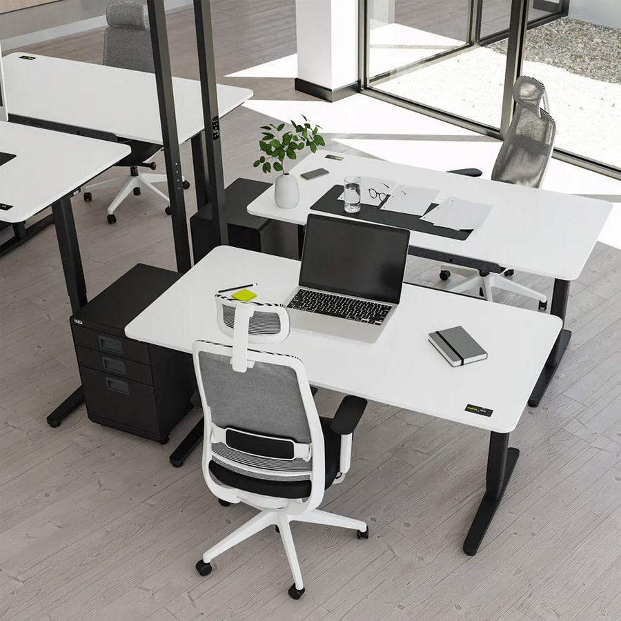 Yaasa Desk Pro Gestell schwarz Tischplatte Weiß