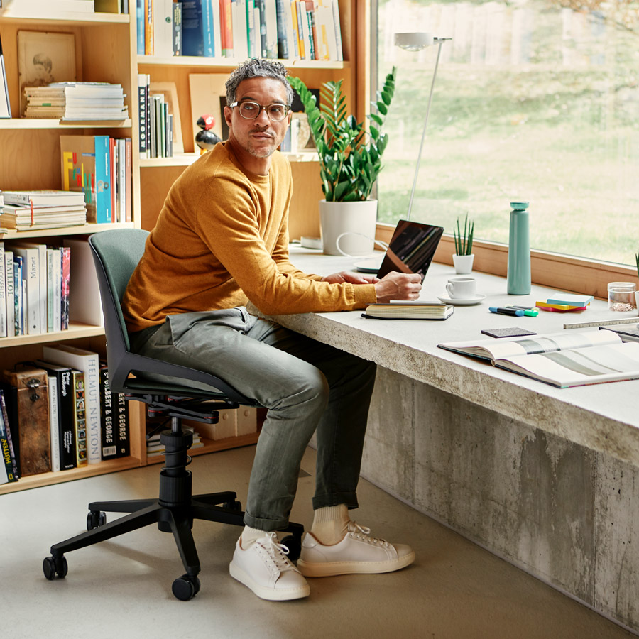 Aeris Numo Task mit Federbein - Beispielbild