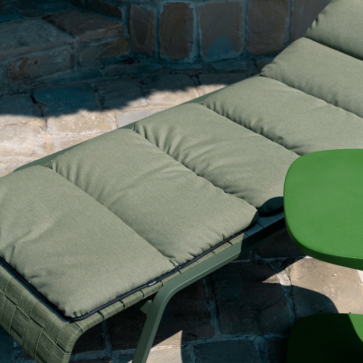 Kristalia REST Outdoor Liege mit Rollen | Konfigurator