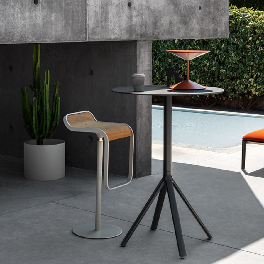 lapalma LEM ES81 Barhocker Outdoor | Fixe Höhe | Beispielbild