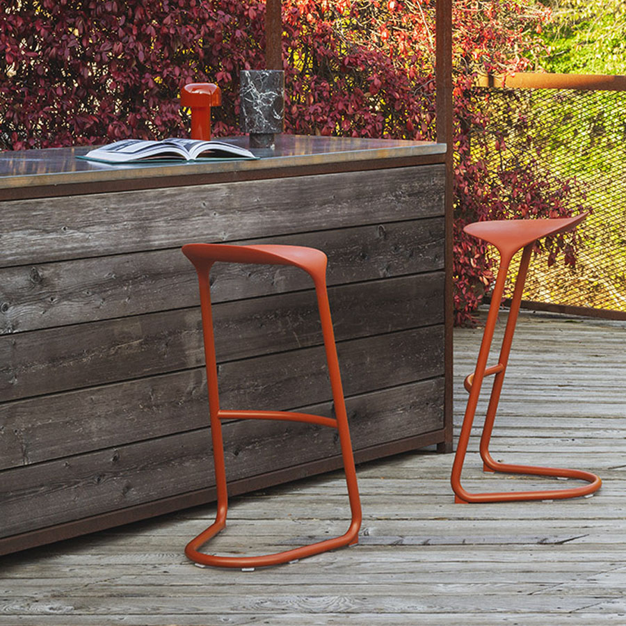 lapalma CROSS Barhocker S452 fixe Höhe 80 cm - mattone - Beispielbild Outdoor