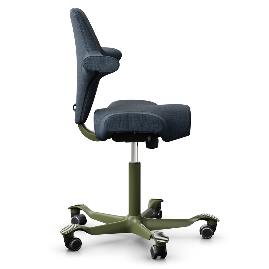 HAG CAPISCO 8106 Stoff Cura dunkelblau mit Sattelsitz - Gestell Moss Grey