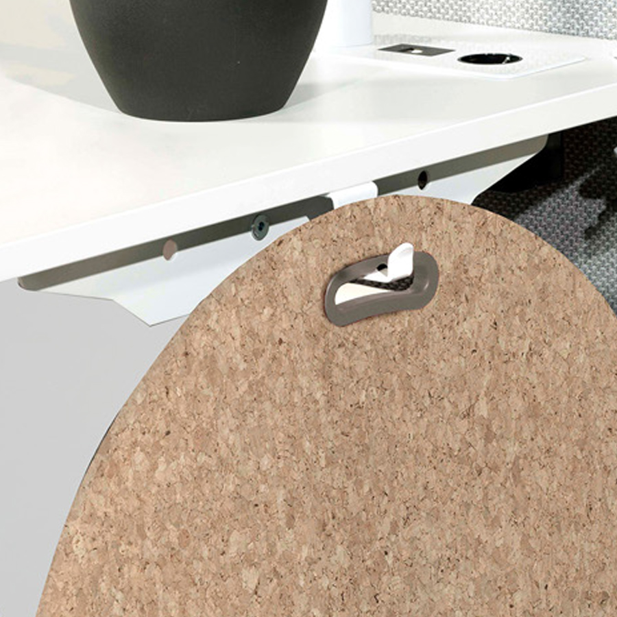 Götessons StandzOn | Detailbild Haken zur Befestigung unter der Schreibtischplatte