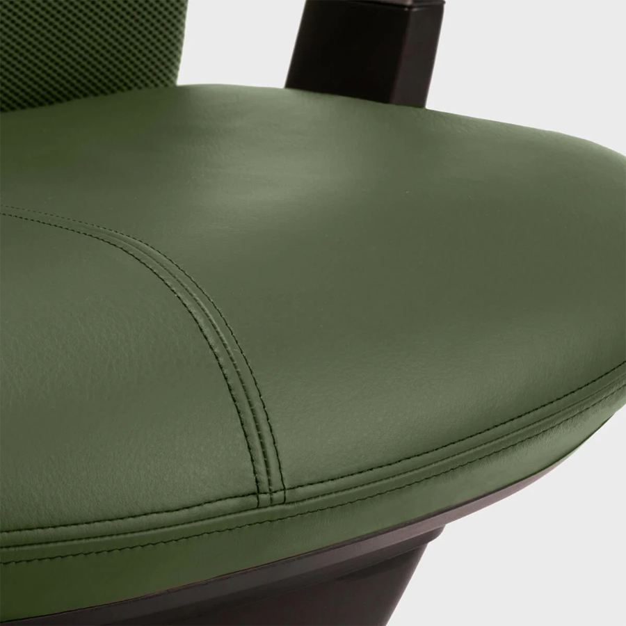 Haworth Fern X Halo Gaming Chair mit Leder-Sitzfläche