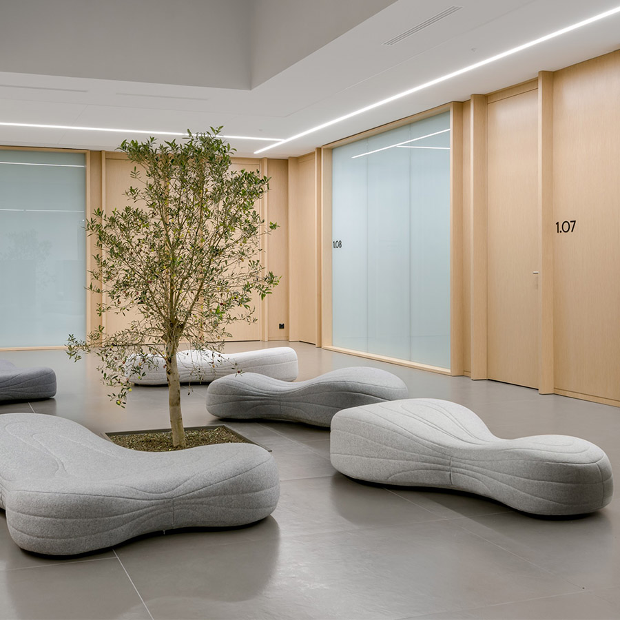 Noti Bouli 2-Sitzer-Sofa mit Fußgleiter Beispielbild