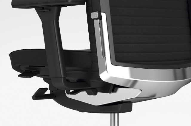 OKAY-II-Lordosenst-tze