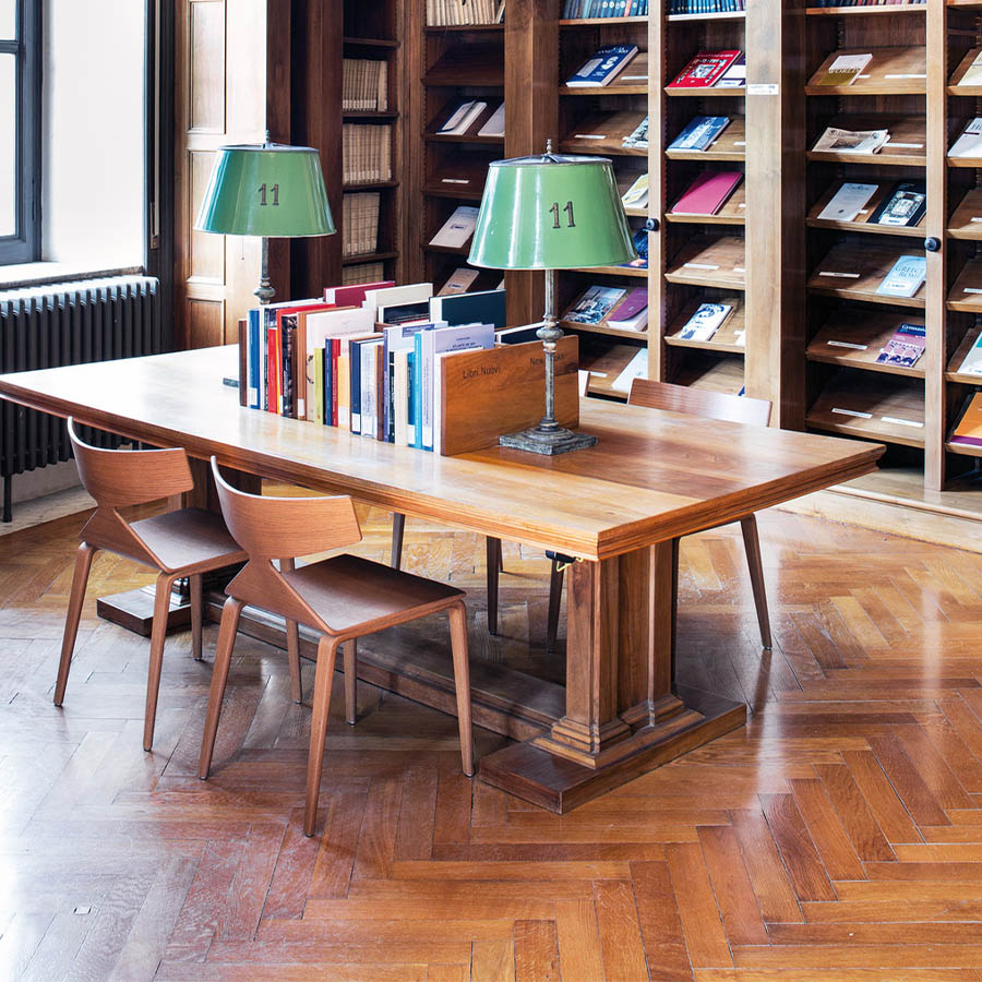 Arper SAYA 3701 Vierfuß Holzbeine