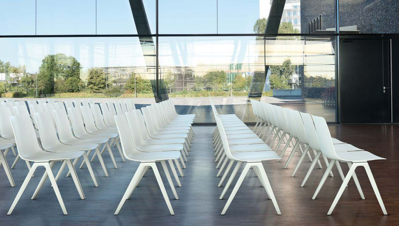 brunner-a-chair-reihenbestuhlung