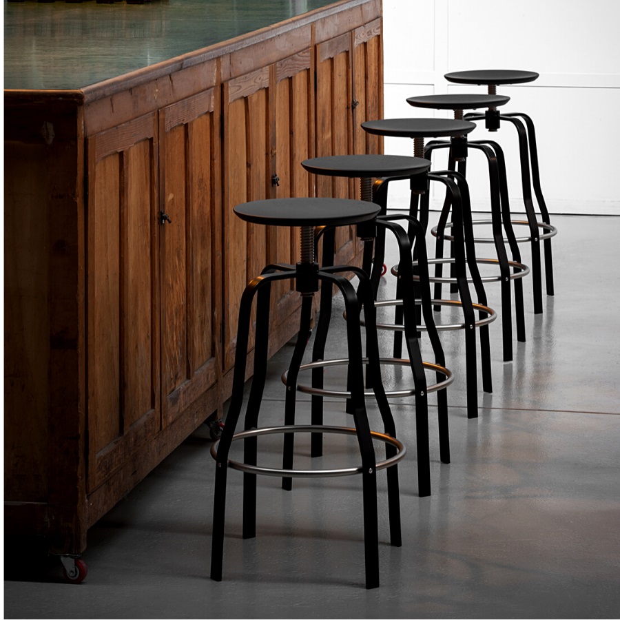 lapalma GIRO S106 Drehhocker schwarz in der Reihe