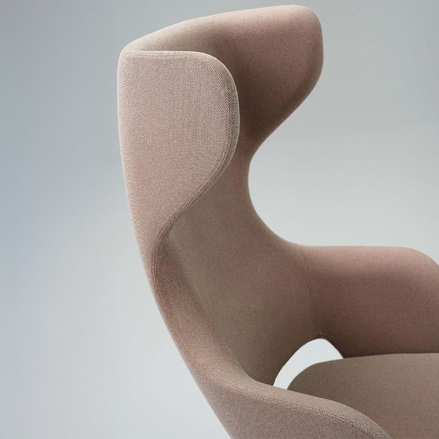 narbutas Sandie Loungesessel mit Fußkreuz in Schwarz Beispielbild