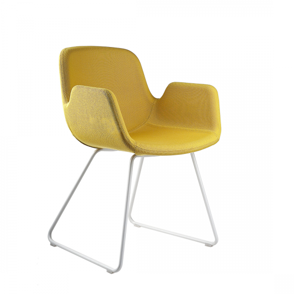 Lapalma PASS S130 Stuhl mit Kufengestell in gelb