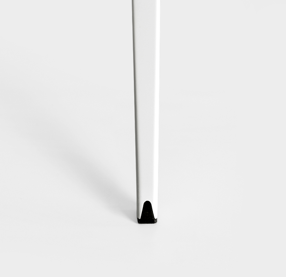 Kristalia Elephant mit Drehgestell weiss