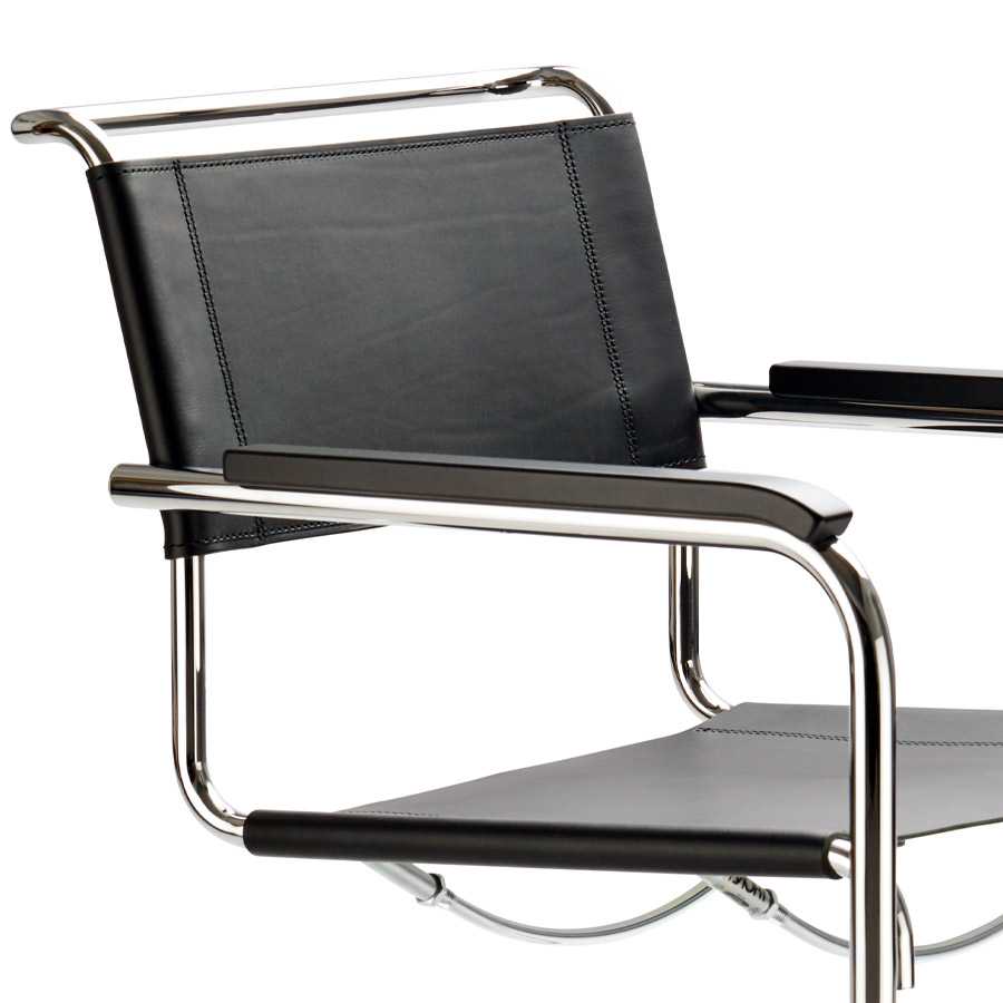 THONET Stahlrohr-Freischwinger S 34 mit Armlehnen Sitz u. Rücken Kernleder schwarz - Nahaufnahme