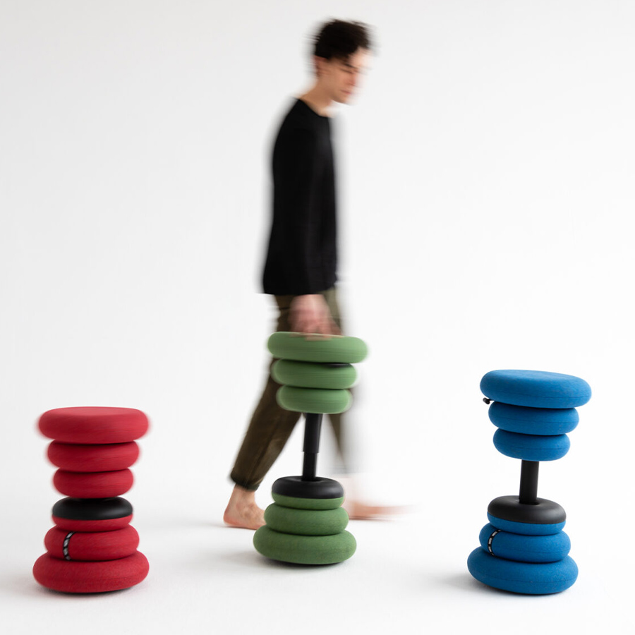 Noti Banffy Sitzhocker in verschiedenen Farben