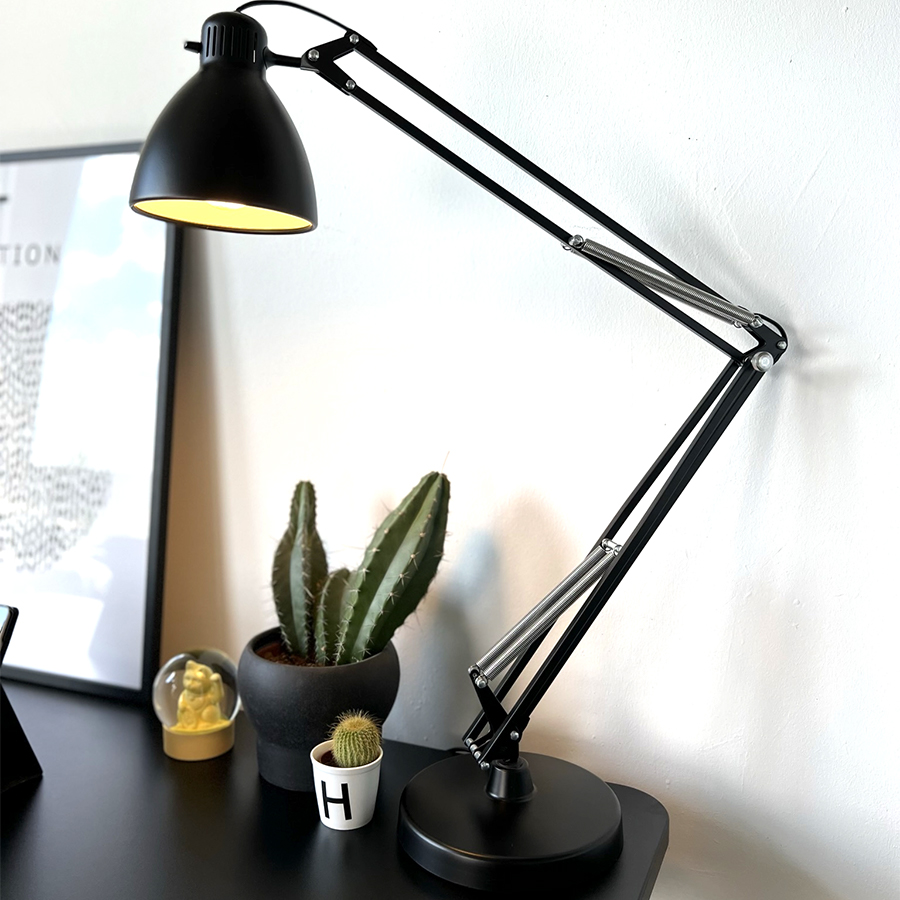 Glamox L1 Schreibtischleuchte mit Tischfuß schwarz