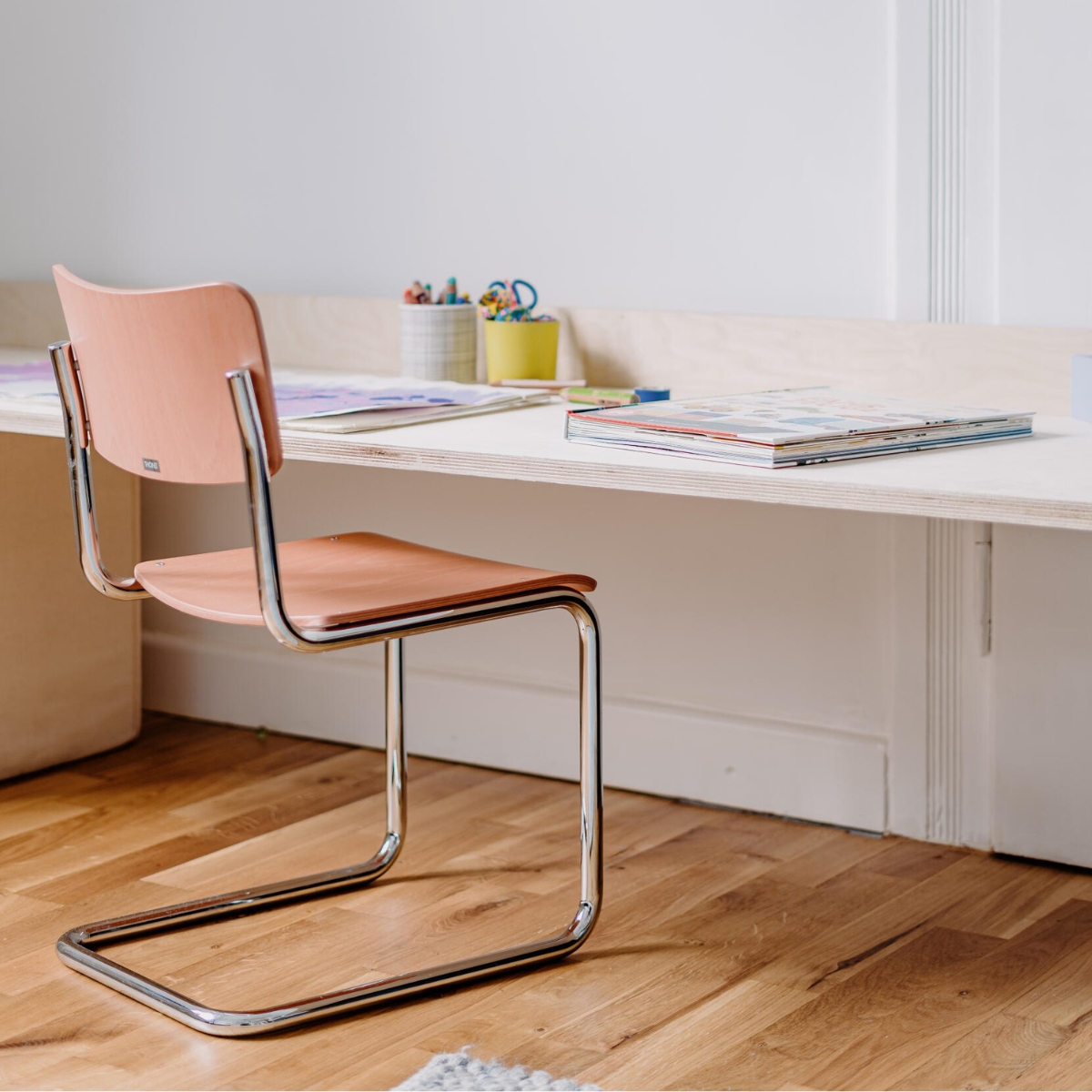 thonet S 43 Kinderstuhl Koralle