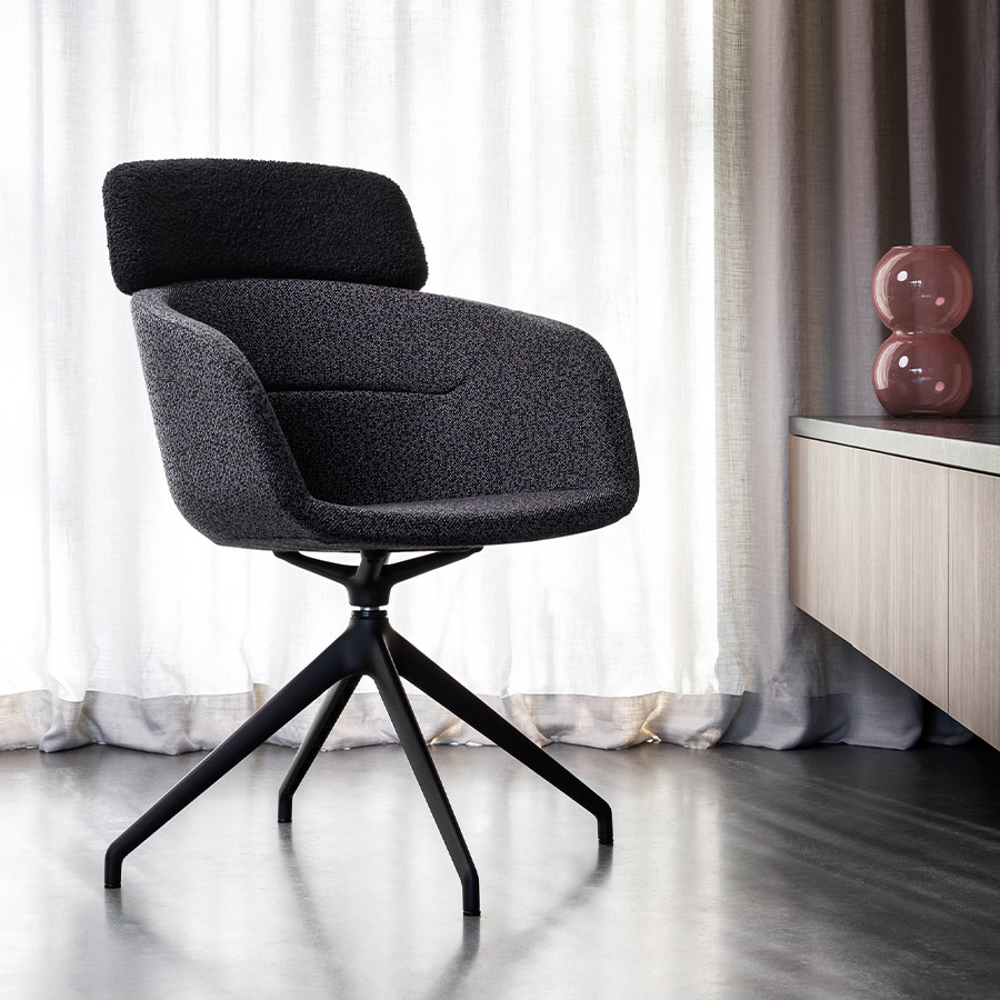 Noti Paxt mit Drehgestell und hoher Rückenlehne Stoff Mica 2497-62095