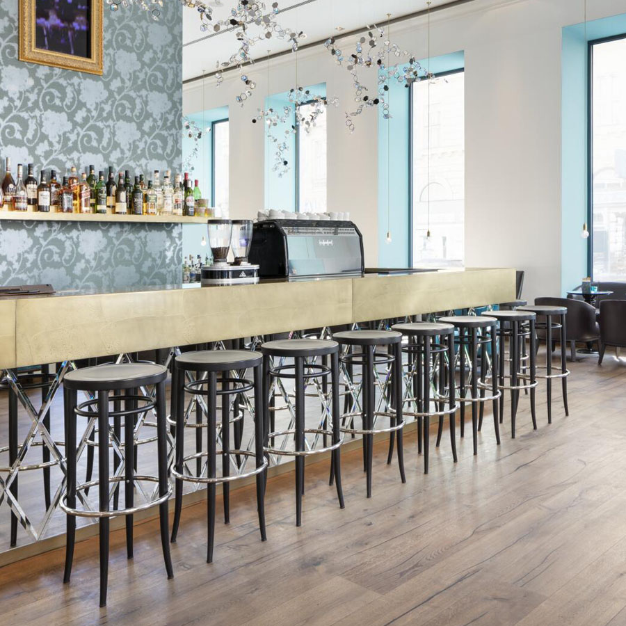 THONET 204 Barhocker | Beispielbild