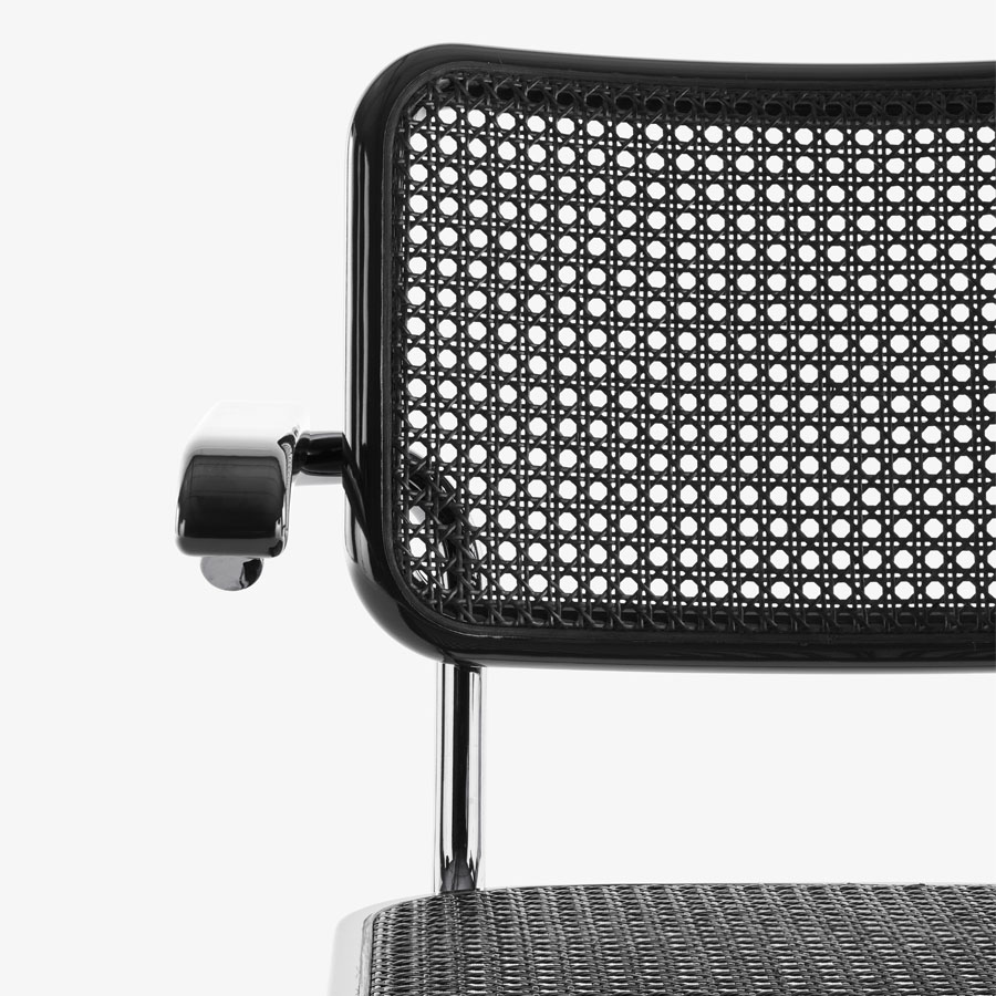 JS. THONET S 64 V SERIOUS 05 | Buche schwarz Hochglanzlack | Stahlrohr-Freischwinger | Rückansicht frontal