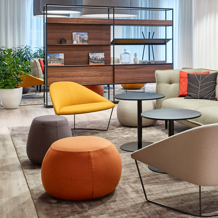 Arper Pix Table und Sitzhocker