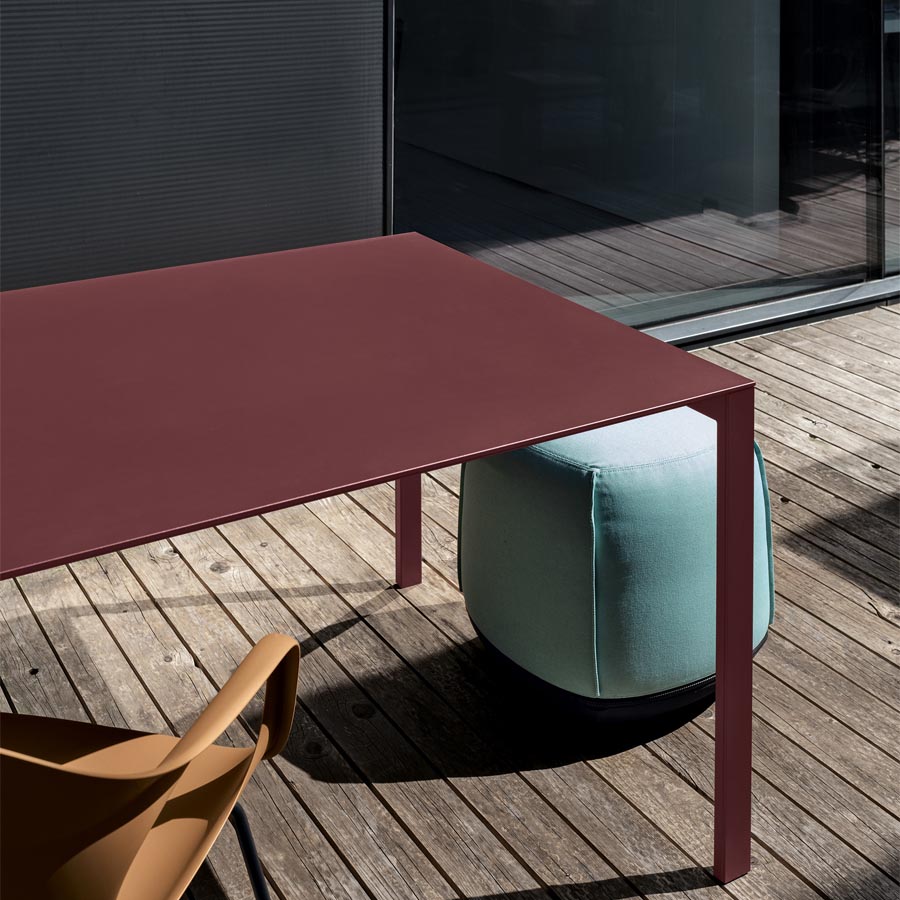 Kristalia Thin-K Aluminium Esstisch | Gartentisch | Terracotta