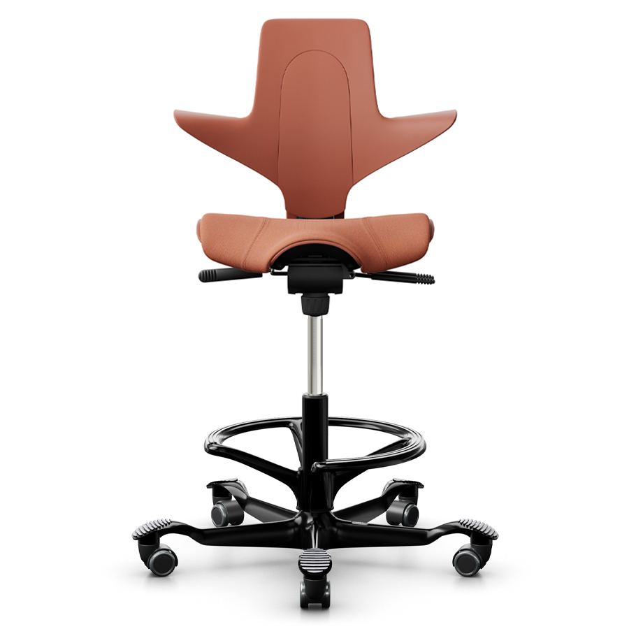 HAG CAPISCO PULS 8020 | Stehhilfe mit Fußring | Farbe Rosehip | Sitzfläche coral | Gestell schwarz