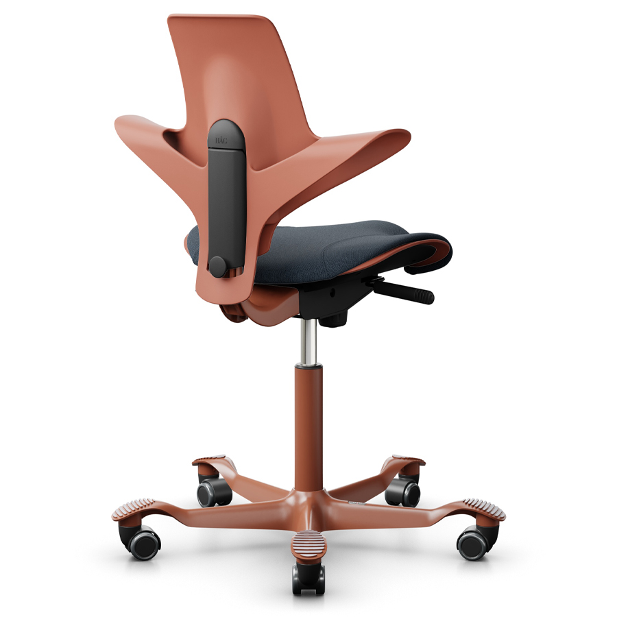 HAG Capisco Puls 8020 Farbe Rosehip mit Stoff Capture Cura blau 66165 Gestell Blush Rose