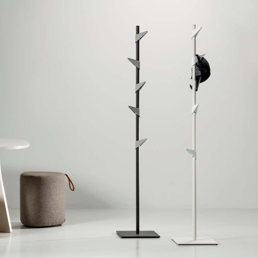 Cascando Bamboo 1 Steel Garderobe