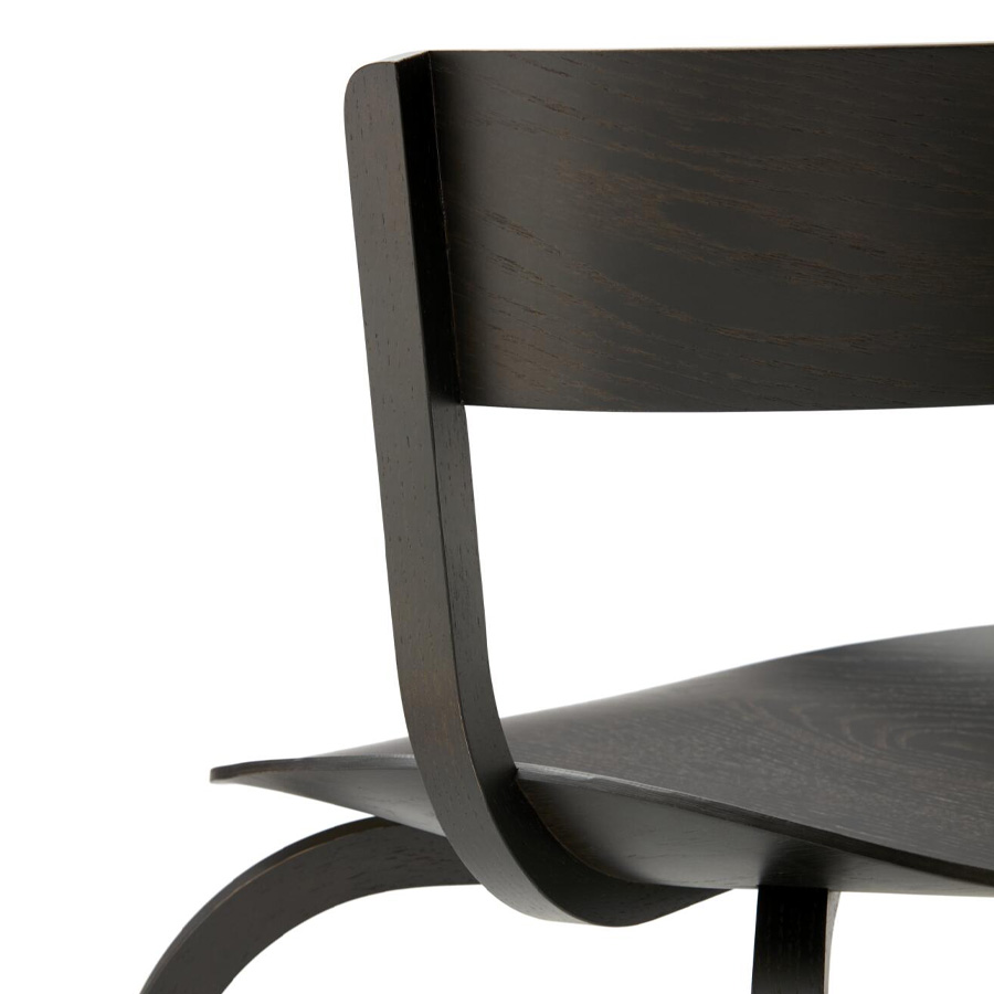 THONET 404 Holzstuhl ohne Armlehnen - Eiche schwarz gebeizt - Nahaufnahme