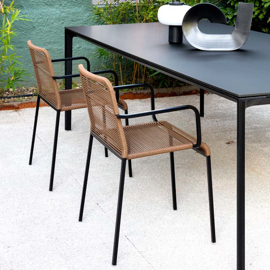 lapalma ARIA S43 Gartenstuhl | Sitfzfläche Tabak | Vierfuß-Gestell schwarz