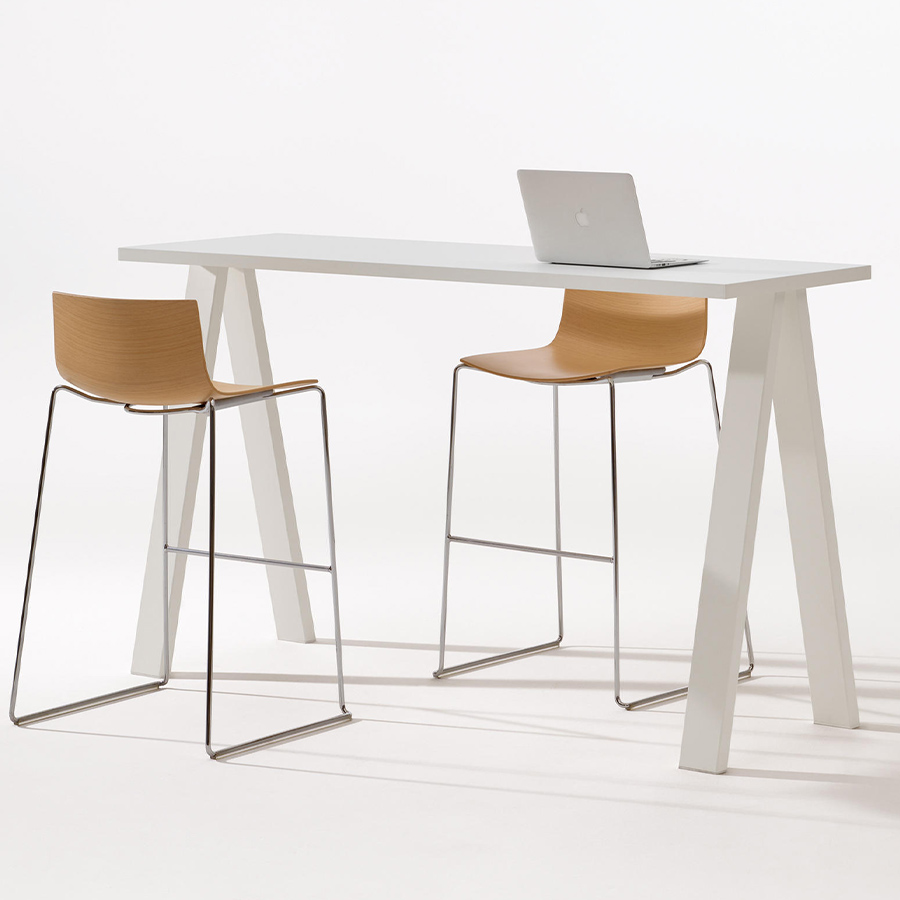 Arper Cross Stehtisch Höhe 105 cm weiß