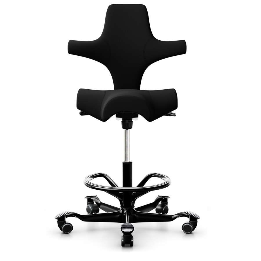 HAG Capisco 8106 schwarz mit Fußring - Frontansicht