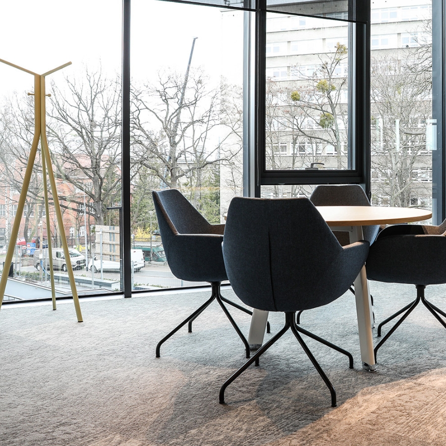 Profim Fan mit Spinnenfuß schwarz