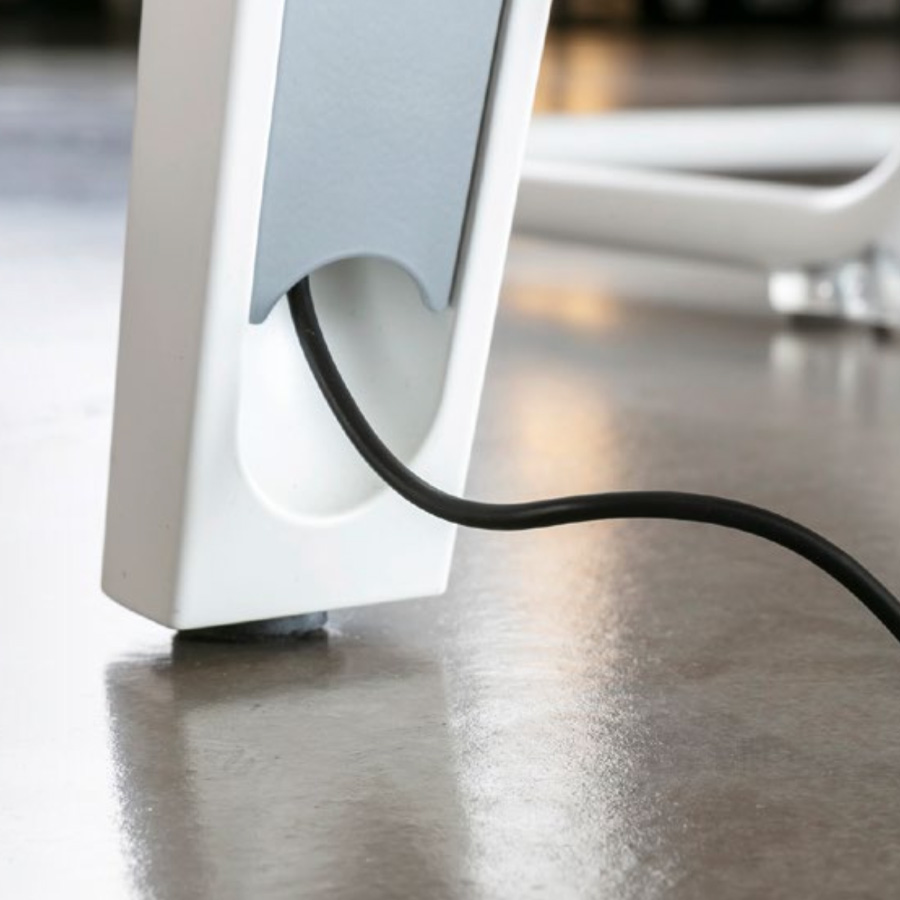 THONET 1500 Allrounder-Tisch - Beispielbild Kabelmanagement (optional)