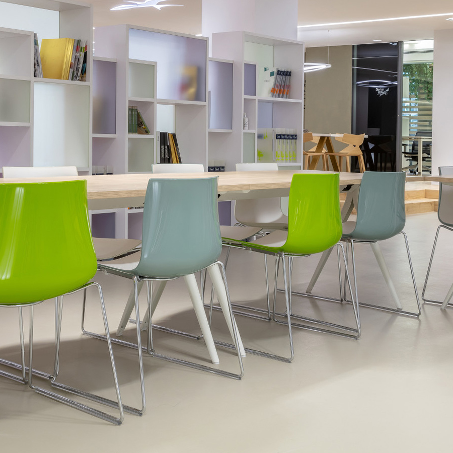 arper catifa 46 0278 zweifarbig Kufengestell Beispielbild