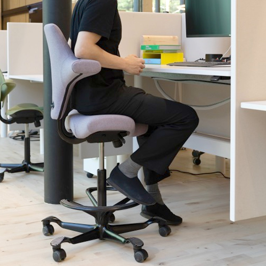 HAG CAPISCO 8106 Stehhilfe mit hoher 265 Gasfeder - Beispielbild