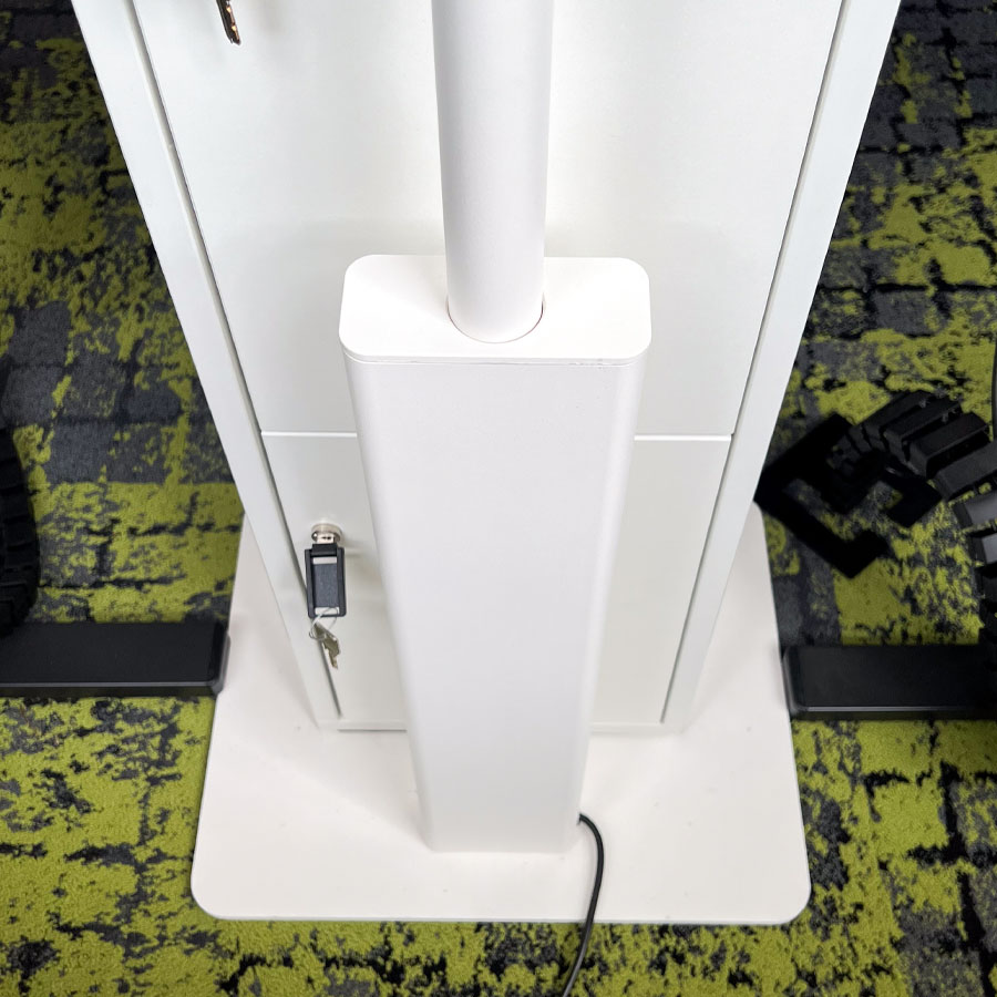 GLAMOX ADAPT-F LED Stehleuchte weiß | Nahaufnahme Standfuß hinten