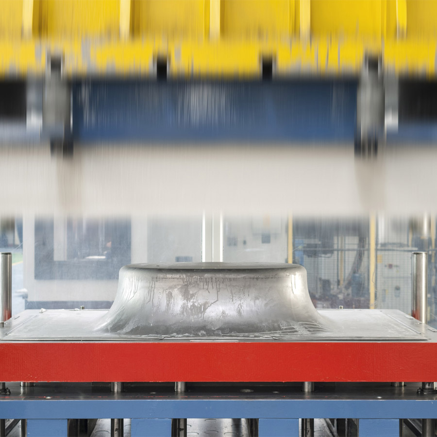 Kristalia Holo Esstisch - Bild aus der Produktion