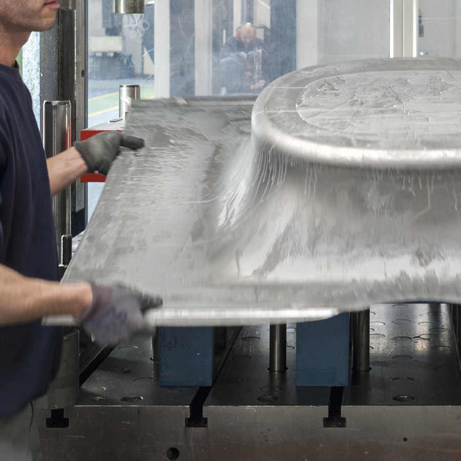 Kristalia Holo Esstisch - Bild aus der Produktion