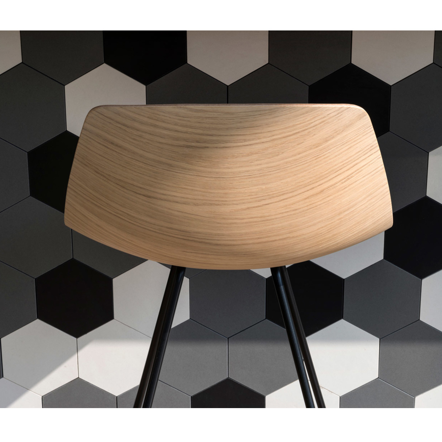 lapalma Miunn Barhocker mit Kufengestell und Sitz aus Eiche