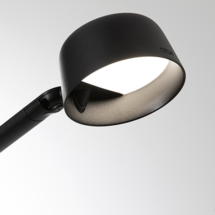 GLAMOX Motus Table LED Arbeitsleuchte schwarz - Nahaufnahme