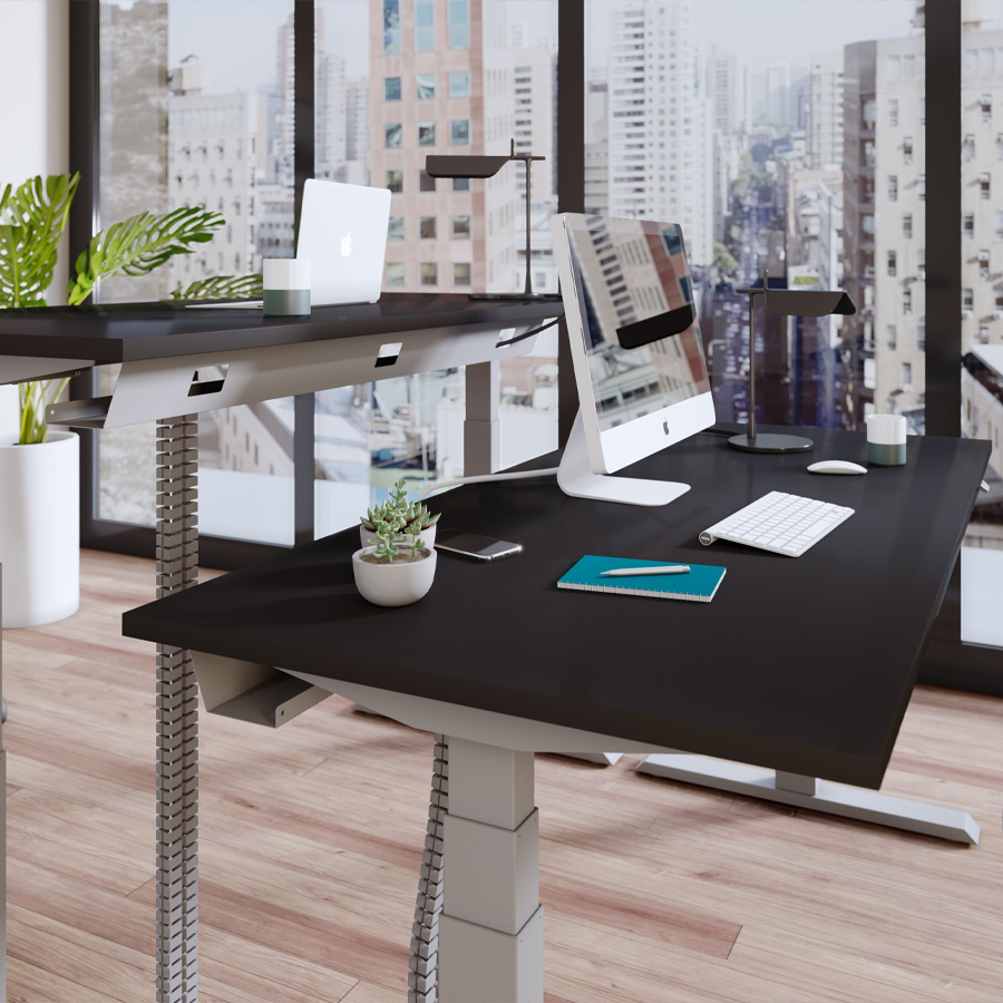 Actiforce Schreibtisch Steelforce SLS 670 PRO - Gestell silber - Platte schwarz - Beispielbild