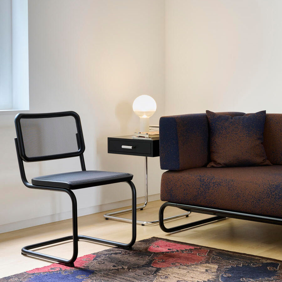 THONET B 117 Beistelltisch mit Schublade | Ausführung schwarz