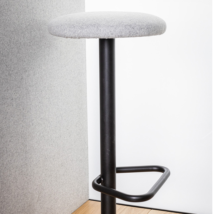 Bejot Treehouse Telefonbox Akustikkabine Wood integrierter Hocker