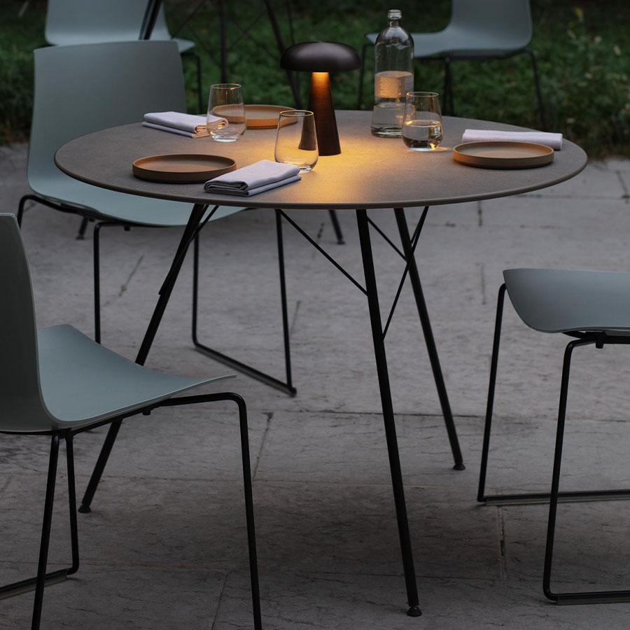 Arper LEAF 1831 Gartentisch | Platte rund 100 cm | Konfigurator