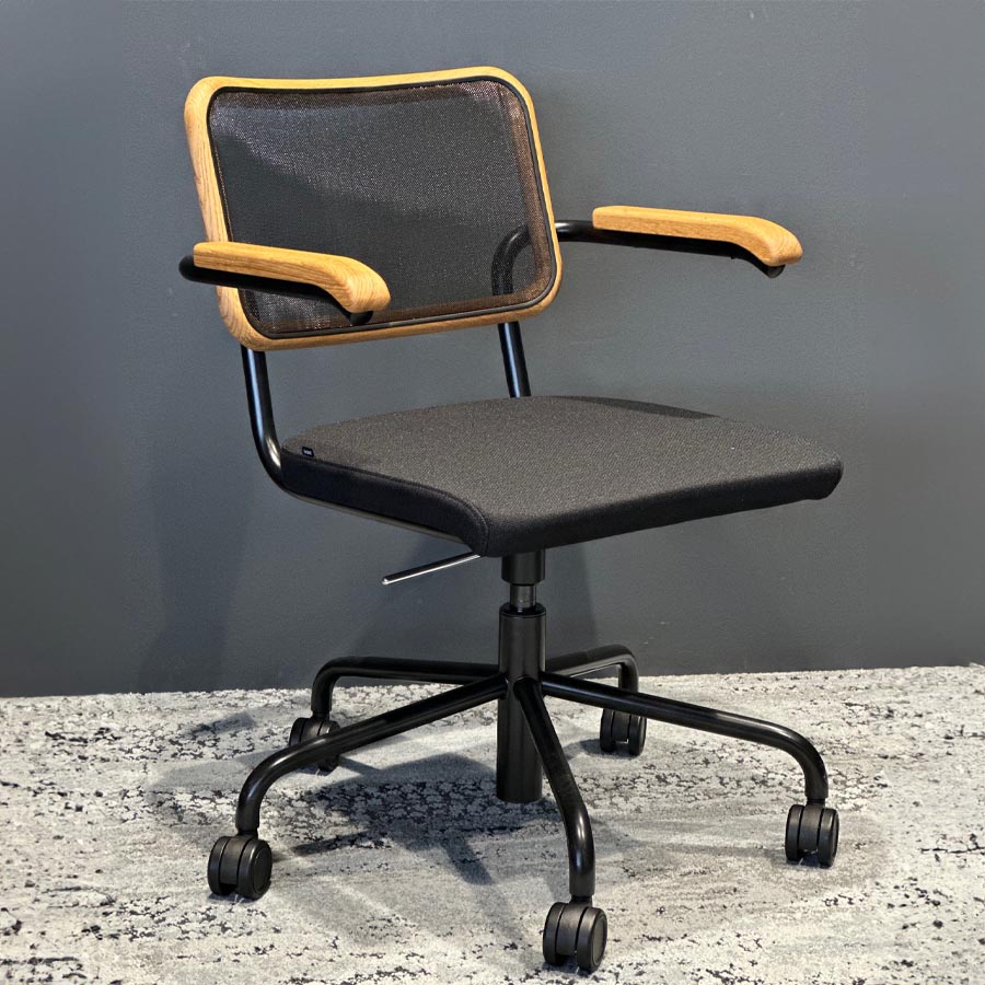 THONET Drehsessel S 64 SPVNDR Drehsessel mit Armlehnen | Sitz gepolstert | Gestell schwarz
